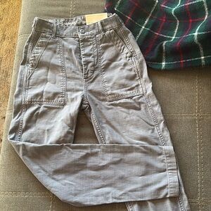 BRAND NEW AMERICAN EAGLE PANTS